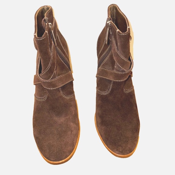 Donald J Pliner Sport-I-Que Brown Chocolate Suede Ankle Boots Size 8 - Picture 3 of 7